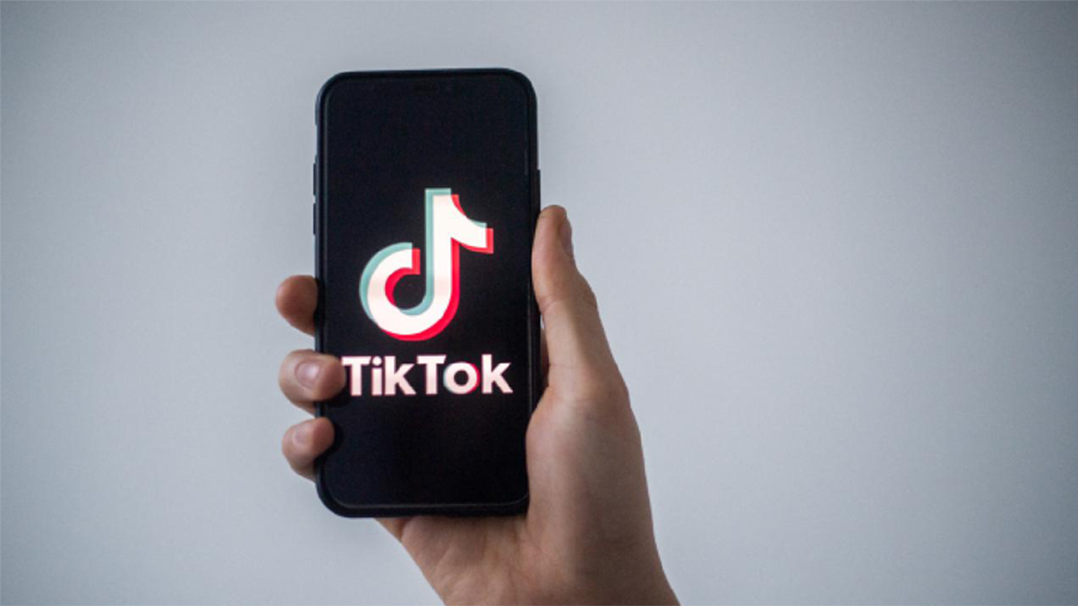 TikTok يتحول إلى محرك بحث